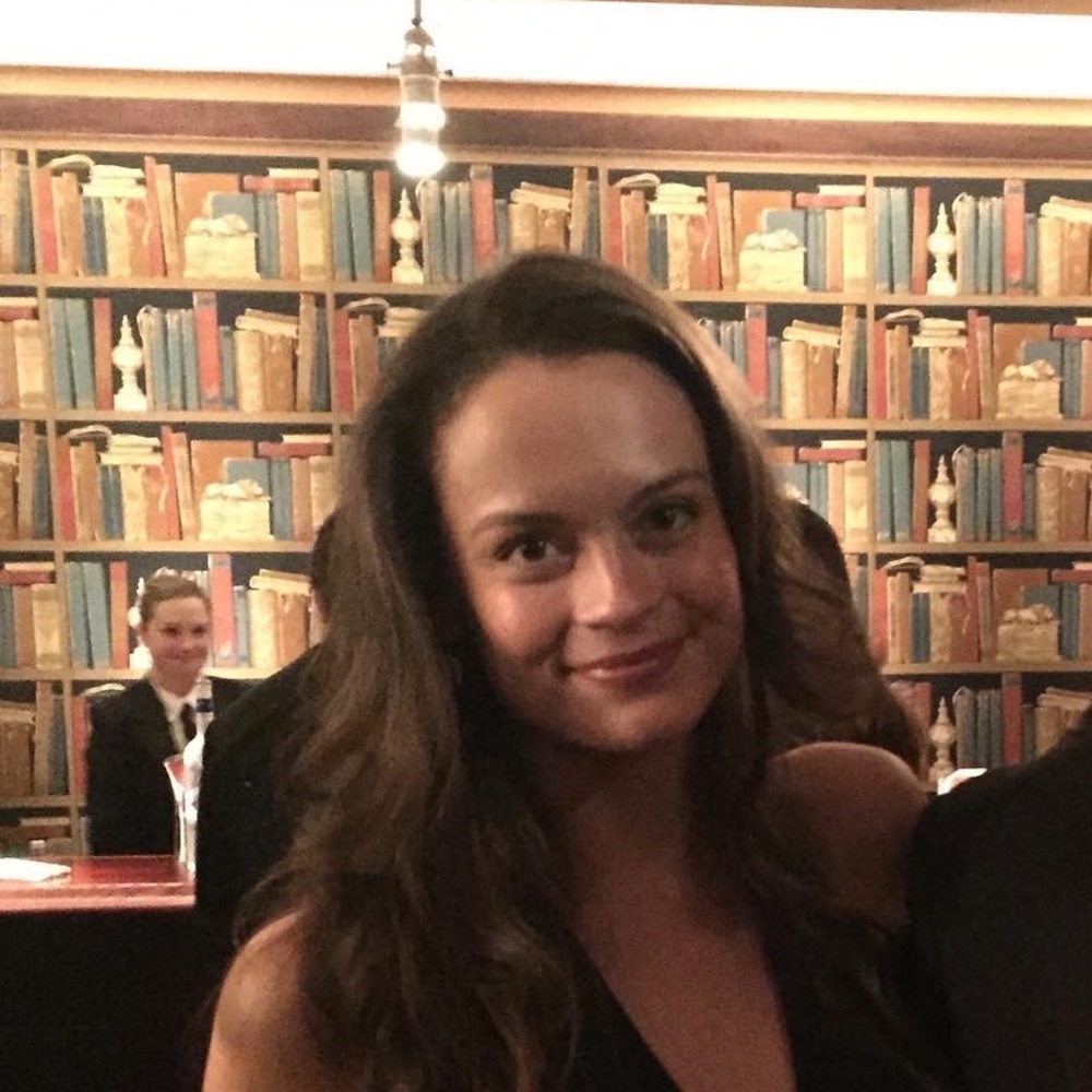 Meet your Posher, Carrie
